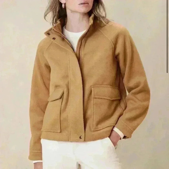 Banana Republic Jackets & Blazers - Banana Republic BRUSHED SHORT JACKET